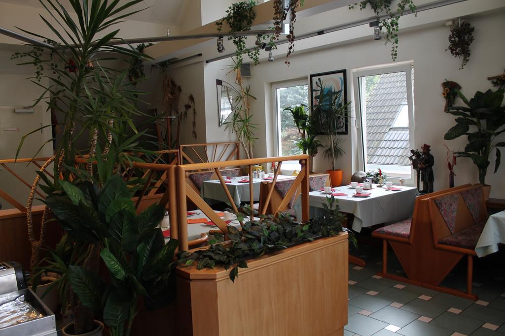 Hotel Ideal Любек Екстер'єр фото